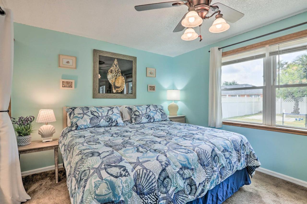 Colorful Cape Coral Retreat With Screened Lanai! Exterior photo
