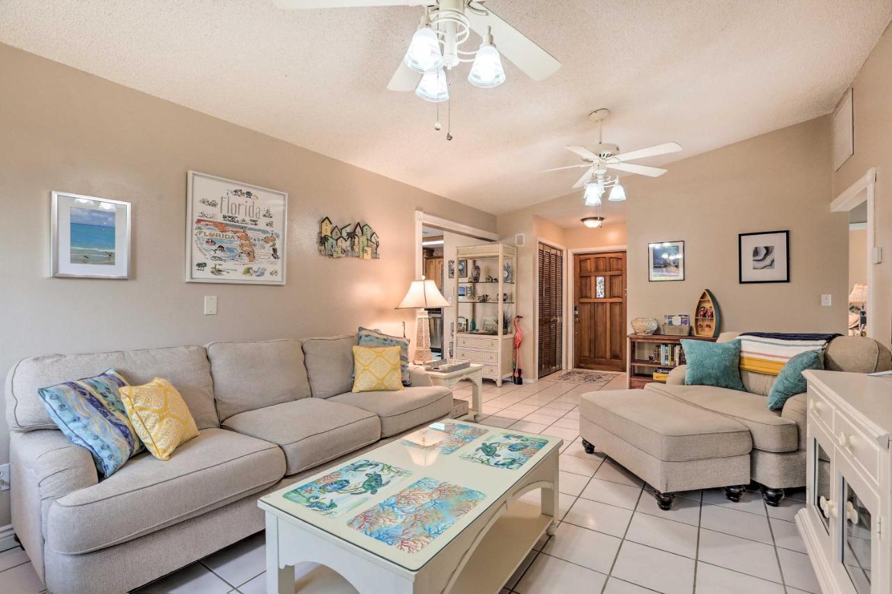 Colorful Cape Coral Retreat With Screened Lanai! Exterior photo